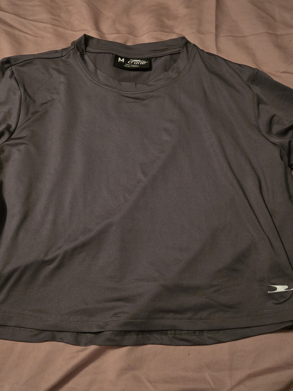 Crane Women's Performance Short Sleeve Shirt in Charcoal Medium